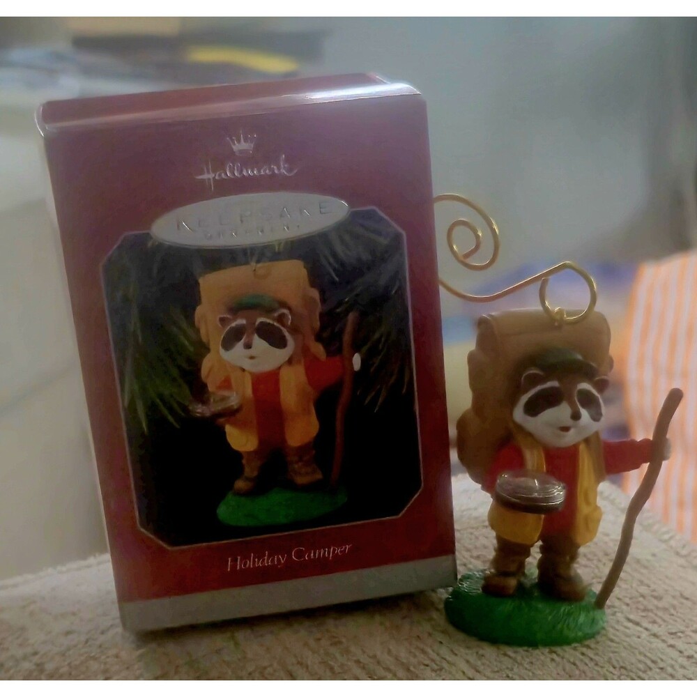 Hallmark  1998 Keepsake Ornament  Holiday Camper Ed Seale Hanger Attached In Box